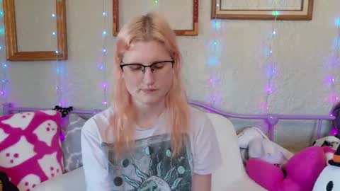 Snapshot of kunzitegoddess chatting on April 2026 05:56:01 PM Samantha online show from April 2026 05:56:01 PM