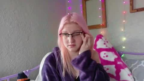 Snapshot of kunzitegoddess chatting on April 2026 08:57:02 PM Samantha online show from April 2026 08:57:02 PM