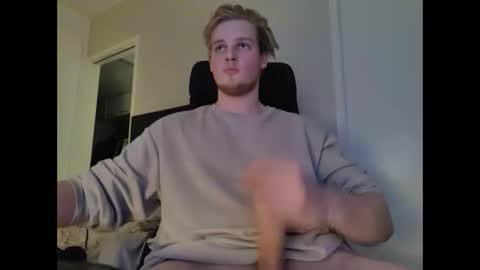 Snapshot of kuukkeli7 chatting on January 2025 07:10:01 PM kuukkeli7 online show from January 2025 07:10:01 PM