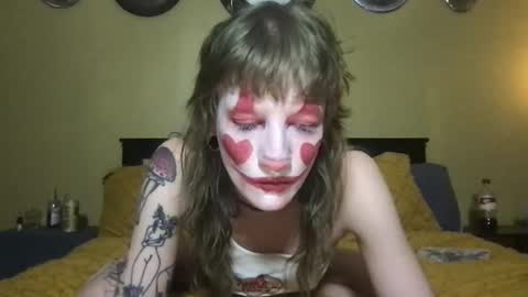 Kweef Kween online show from May 2026 03:03:02 AM