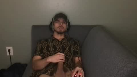 kxng222 online show from November 2025 05:50:02 AM