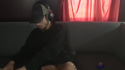 kxng222 online show from November 2025 09:03:02 PM