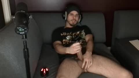 kxng222 online show from January 2026 05:35:02 AM