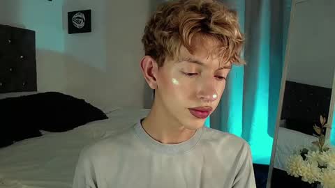 Kyle Cooper online show from December 2024 05:12:02 AM