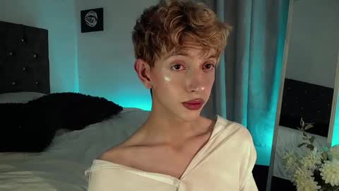 Kyle Cooper online show from December 2024 05:21:01 AM