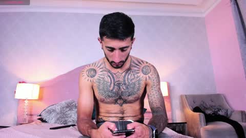 Snapshot of kyle_nick chatting on December 2024 08:07:02 PM Kyle and Nick online show from December 2024 08:07:02 PM