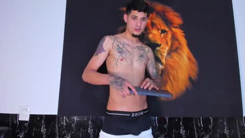 Snapshot of kyle_smithx chatting on January 2025 12:17:02 AM kyle Smith online show from January 2025 12:17:02 AM