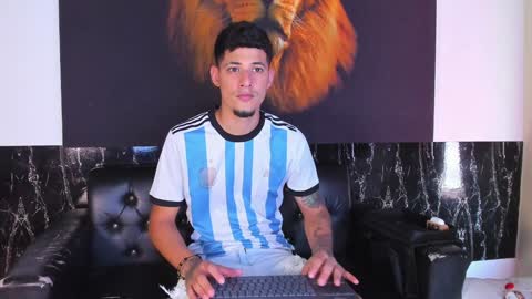 Snapshot of kyle_smithx chatting on February 2025 10:13:01 PM kyle Smith online show from February 2025 10:13:01 PM