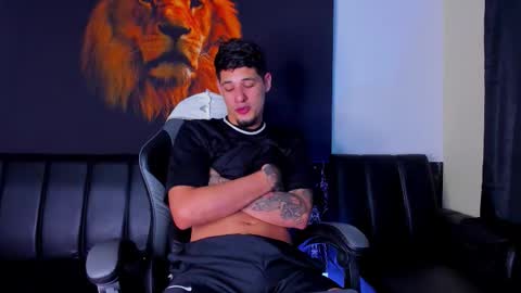 Snapshot of kyle_smithx chatting on October 2025 10:32:01 PM kyle Smith online show from October 2025 10:32:01 PM