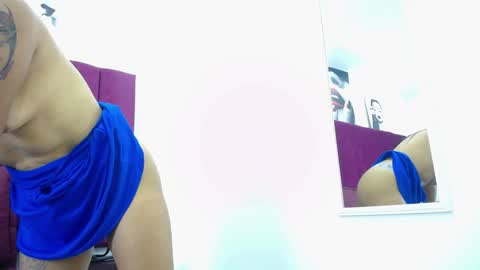 Snapshot of kylee28 chatting on December 2024 08:08:01 PM Kylee28 online show from December 2024 08:08:01 PM