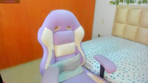 Snapshot of kyleesophia chatting on January 2026 09:02:02 PM SOPHIA independent model online show from January 2026 09:02:02 PM