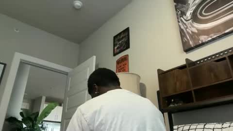 Kyle Kickstand online show from November 2025 10:37:01 PM