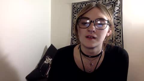 Kylianna online show from October 2025 11:14:02 PM