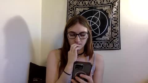 Kylianna online show from November 2025 08:31:01 PM