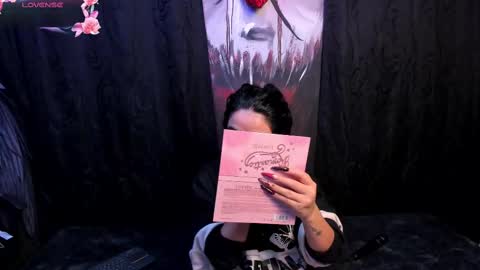 Snapshot of kylie_foxx1 chatting on September 2025 12:14:01 AM submissive demon Please help me to reach 500 thumbs up online show from September 2025 12:14:01 AM