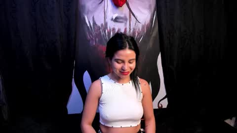 Snapshot of kylie_foxx1 chatting on October 2025 10:54:02 PM submissive demon Please help me to reach 500 thumbs up online show from October 2025 10:54:02 PM