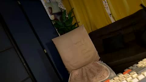 Snapshot of kylie_iyutera chatting on April 2026 12:29:02 PM kylie online show from April 2026 12:29:02 PM