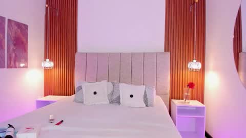 kloe sofia online show from March 2026 12:22:01 PM