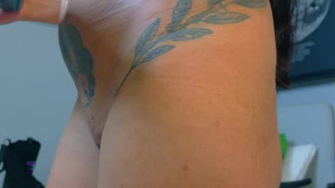 Snapshot of kylieangel__ chatting on March 2026 12:38:02 PM KYLIE online show from March 2026 12:38:02 PM