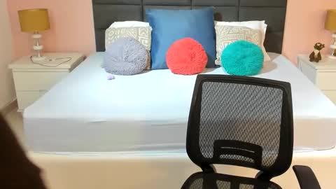 Melissa online show from November 2025 10:59:02 AM