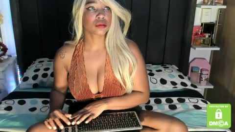 Snapshot of kyliewhiteboobs chatting on May 2026 09:55:01 PM kylie white boobs online show from May 2026 09:55:01 PM