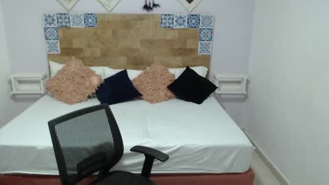 Kylie online show from February 2025 06:43:01 AM