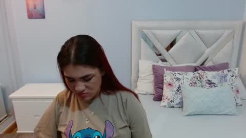 Snapshot of kyliiebaker chatting on June 2026 11:42:01 AM Kylie online show from June 2026 11:42:01 AM