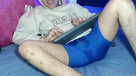 kym629357 online show from November 2025 06:44:02 PM