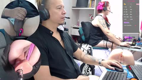 kyobiker223 online show from November 2025 02:28:02 PM