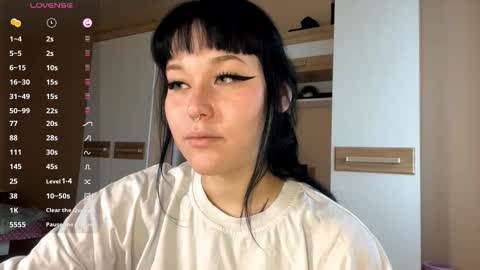 Eva online show from November 2025 10:16:01 AM