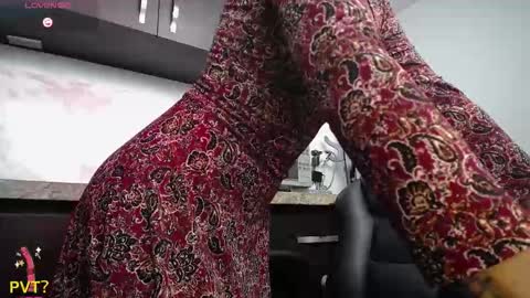 Kyra online show from February 2026 12:53:02 PM