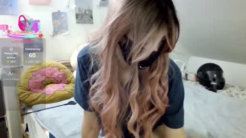 Kyra Wild online show from September 2025 10:34:01 PM