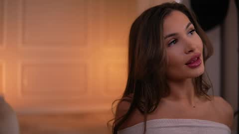 Kyssa online show from April 2026 06:23:01 PM