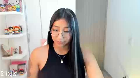 Snapshot of kyy_isa chatting on September 2025 04:15:01 AM IG online show from September 2025 04:15:01 AM