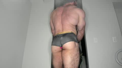 Snapshot of l0v35_2_5p00g3 chatting on December 2024 08:02:02 AM l0v35_2_5p00g3 online show from December 2024 08:02:02 AM