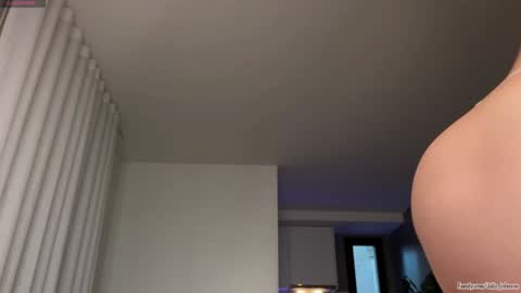 Julie online show from November 2025 07:00:01 AM