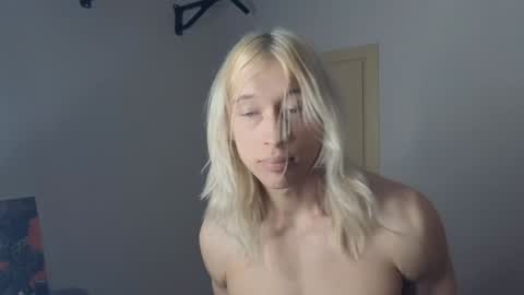 Snapshot of l_adonis_l chatting on December 2024 04:02:02 AM Adonis online show from December 2024 04:02:02 AM