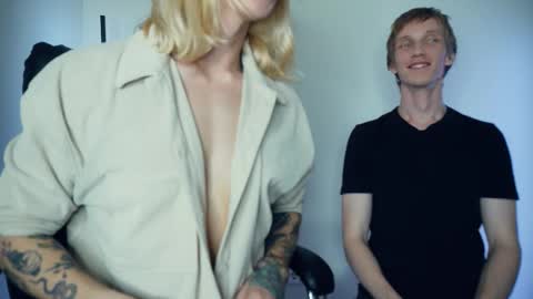 Snapshot of l_adonis_l chatting on October 2025 07:05:02 AM Adonis online show from October 2025 07:05:02 AM