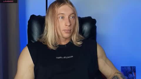 Snapshot of l_adonis_l chatting on December 2025 06:41:02 AM Adonis online show from December 2025 06:41:02 AM