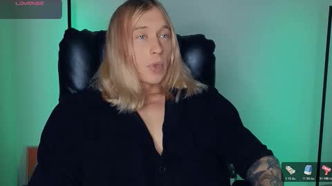 Snapshot of l_adonis_l chatting on December 2025 07:37:01 AM Adonis online show from December 2025 07:37:01 AM