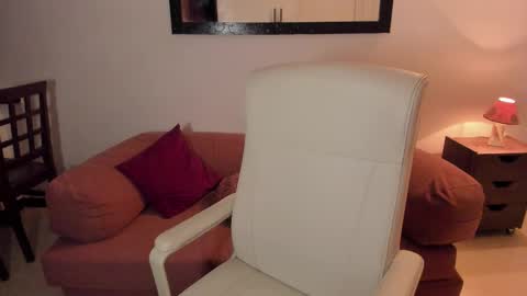 Jazmin online show from November 2025 03:39:02 AM