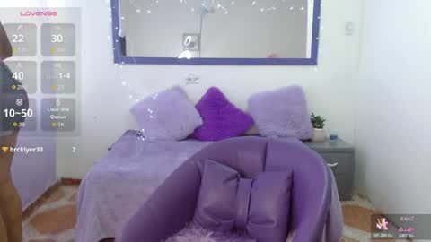 Snapshot of la_negritaa chatting on June 2026 08:01:01 PM Sara online show from June 2026 08:01:01 PM
