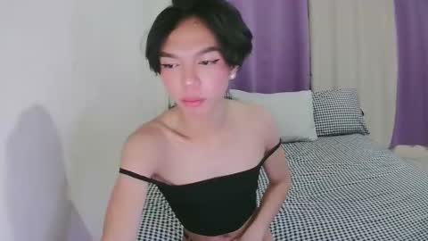 Laura online show from November 2025 04:16:01 PM