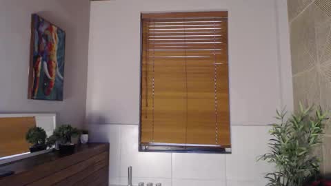 labrinthteasing online show from January 2026 02:09:02 PM