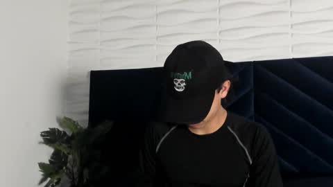 labrinthteasing online show from January 2026 01:37:02 PM