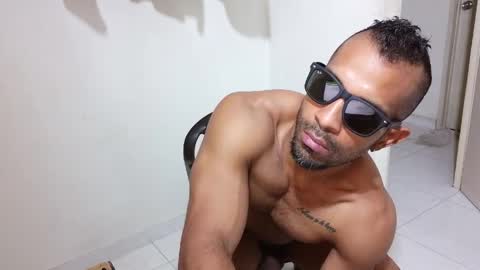 Snapshot of lacasadelosmunecosbq chatting on March 2026 05:13:01 AM Bruno Smith online show from March 2026 05:13:01 AM
