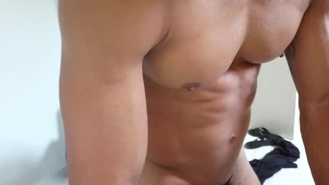 Snapshot of lacasadelosmunecosbq chatting on April 2026 05:30:01 PM Bruno Smith online show from April 2026 05:30:01 PM
