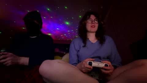 lacedinsin online show from April 2026 03:45:02 AM