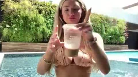 Snapshot of laceythomass chatting on October 2025 04:39:02 PM Lacey Thomas online show from October 2025 04:39:02 PM