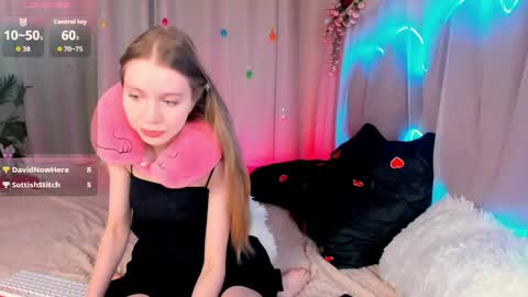 Snapshot of lada2k4 chatting on April 2026 06:06:01 AM Lada online show from April 2026 06:06:01 AM